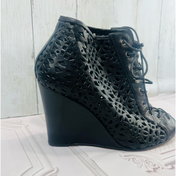 Stuart Weitzman Women  wedge Open Toe  Lace Up Leather booties Size 6.5 - Picture 5 of 15